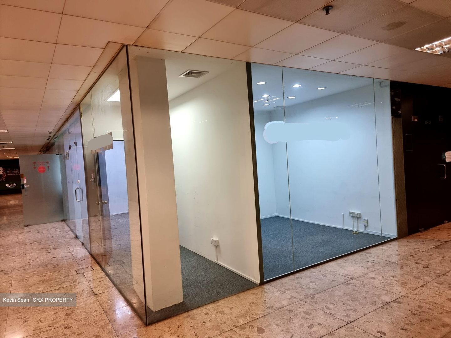 Concorde Shopping Centre (D3), Retail #480695061
